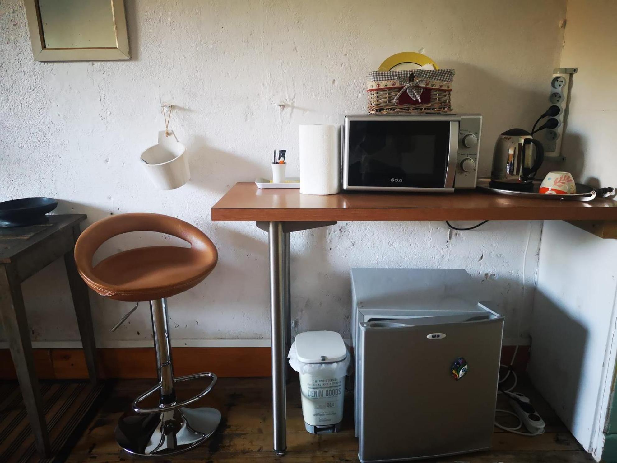 Chambres Avec Salle De Bains Et Cuisine En Centre Ville Argenton Sur Creuse ภายนอก รูปภาพ